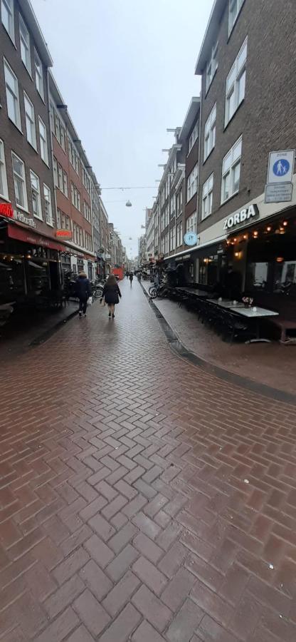 Charlotte, Not For Parties, Not A Hotel, Room With Shared Bathroom, No Kitchen Amsterdam Exterior photo